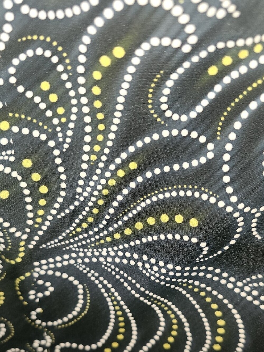 C Est. 1946 Black Blouse with White & Yellow Dot Swirl Raised Print Size Xlarge - Picture 3 of 8
